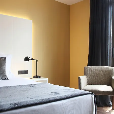 Casa Elliot 4*