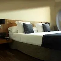 Casa Elliot 4*