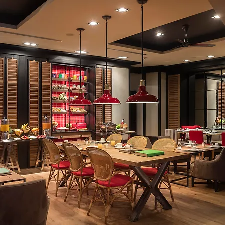 Ξενοδοχείο Casa Elliot By Bondia Group 4*