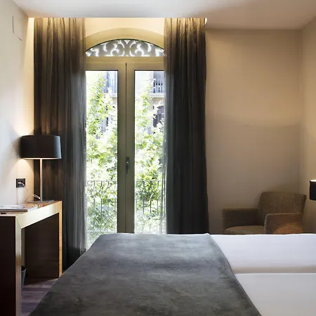 Casa Elliot 4*