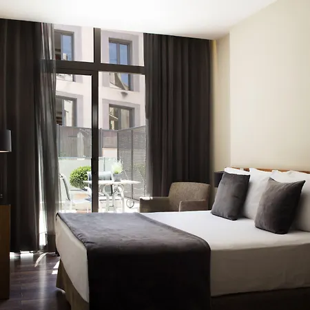 Casa Elliot Hotel 4*