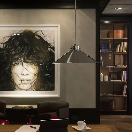 Casa Elliot Hotel 4*