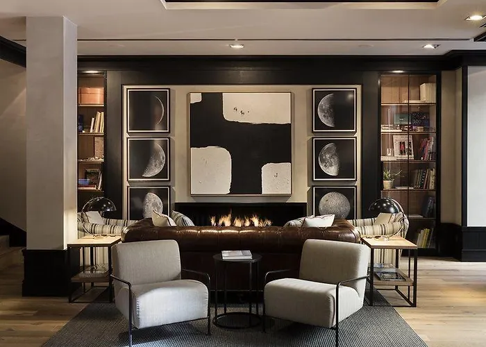 Casa Elliot Hotel 4*