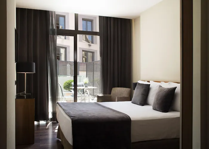 Casa Elliot Hotel 4*