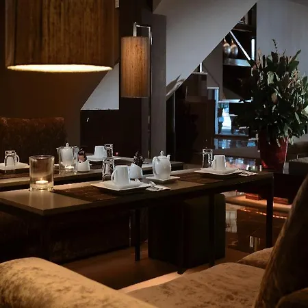 Casa Elliot Hotel 4*