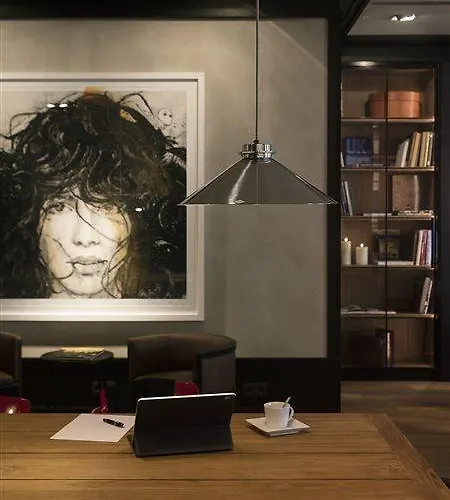 Otel Casa Elliot Barselona