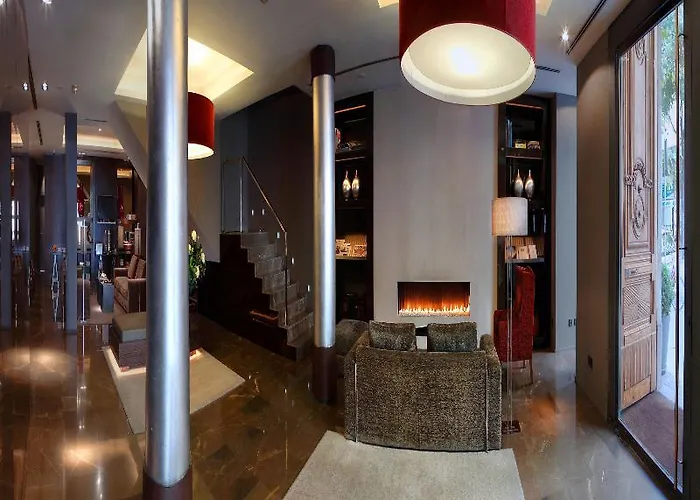 Casa Elliot 4*