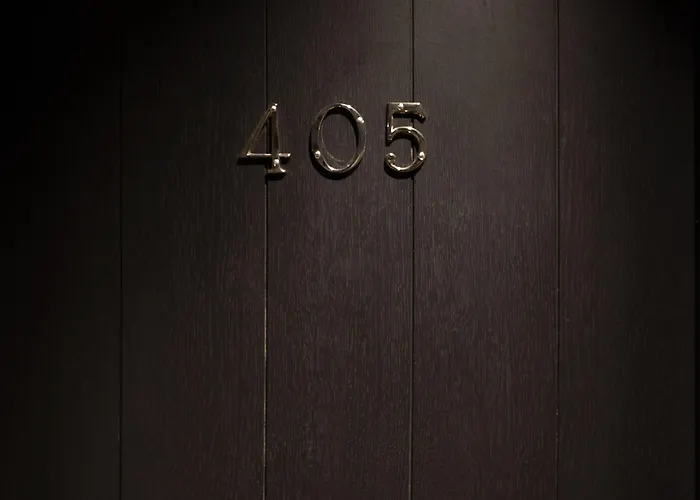Casa Elliot 4*